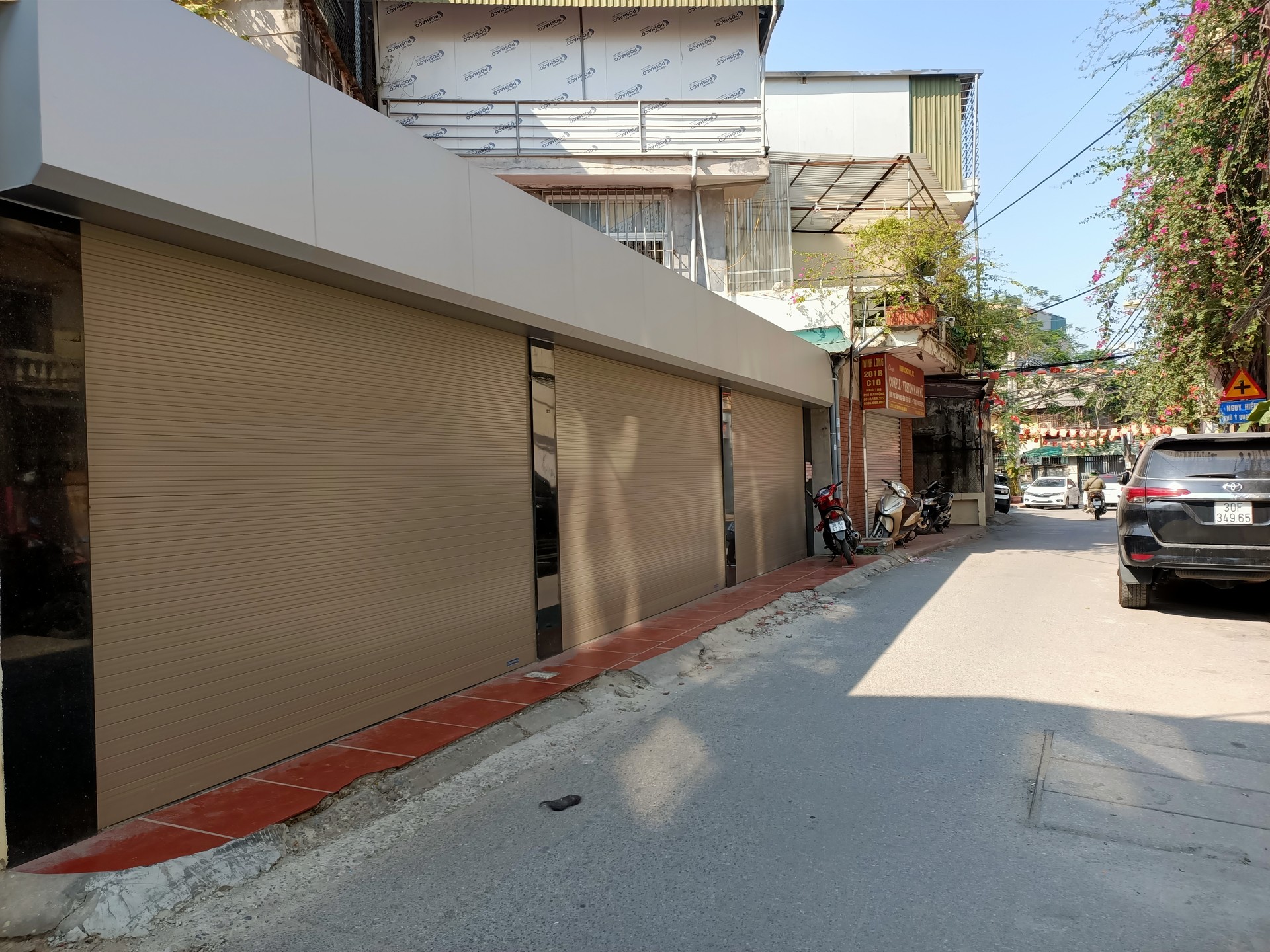 Bán nhà Mai Động - diện tích 92m2 1 tầng - Ô TÔ TRÁNH - giá 14,5 tỷ