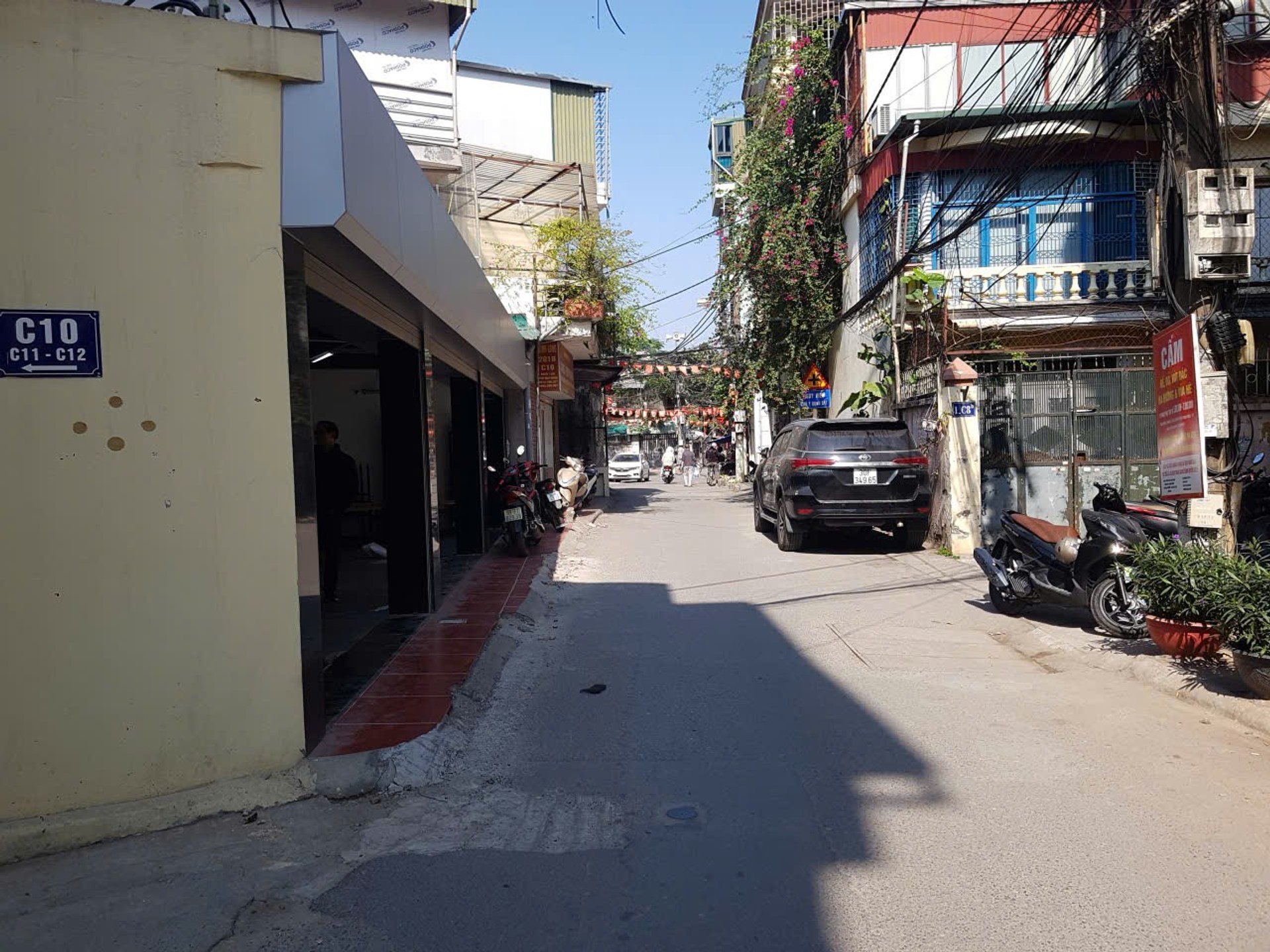 Bán nhà Mai Động - diện tích 92m2 1 tầng - Ô TÔ TRÁNH - giá 14,5 tỷ