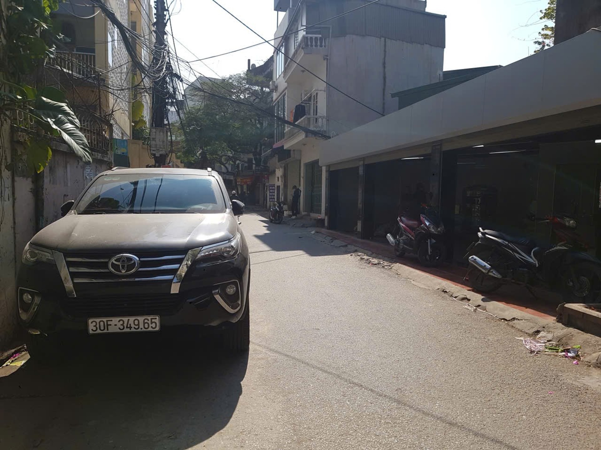 Bán nhà Mai Động - diện tích 92m2 1 tầng - Ô TÔ TRÁNH - giá 14,5 tỷ