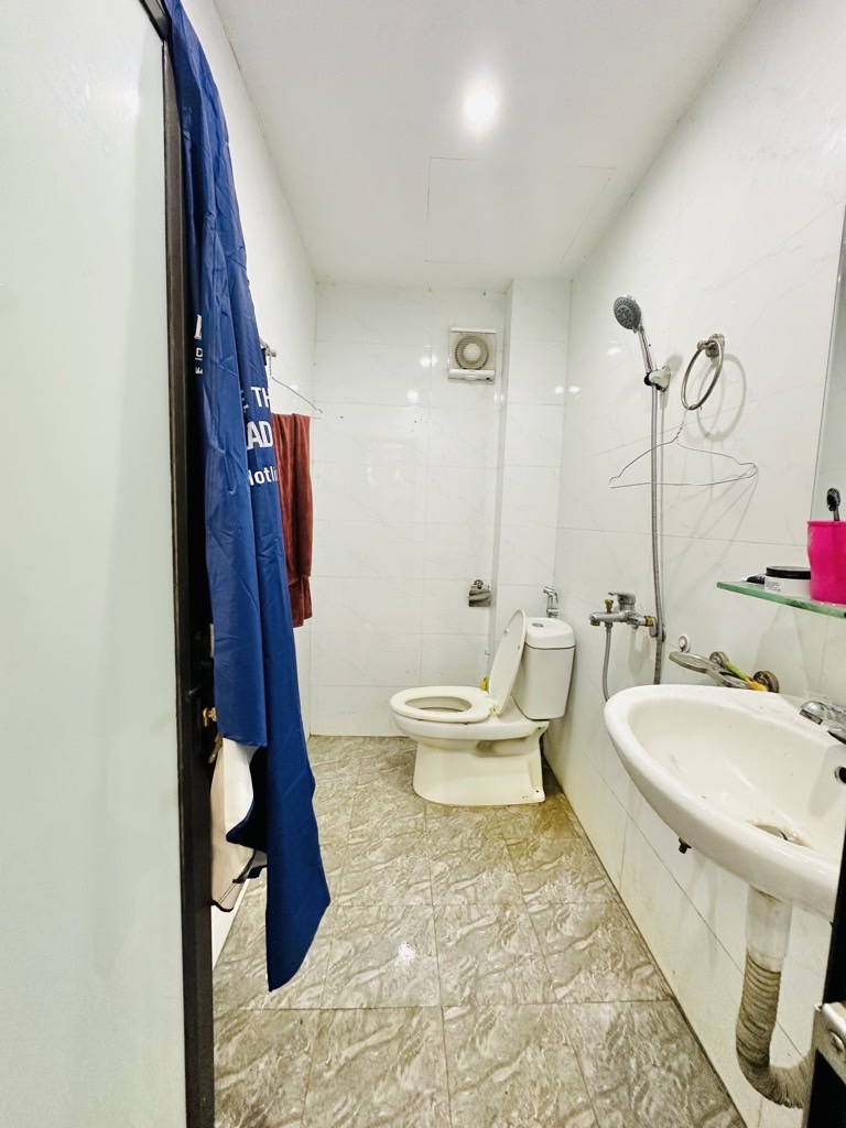 Bán nhà Định Công Hạ - diện tích 50m2 2 tầng - Ô tô đỗ cách nhà 30m - giá 2,6 tỷ