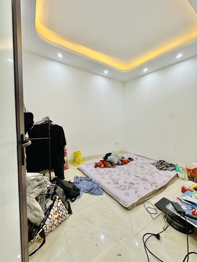 Bán nhà Định Công Hạ - diện tích 50m2 2 tầng - Ô tô đỗ cách nhà 30m - giá 2,6 tỷ
