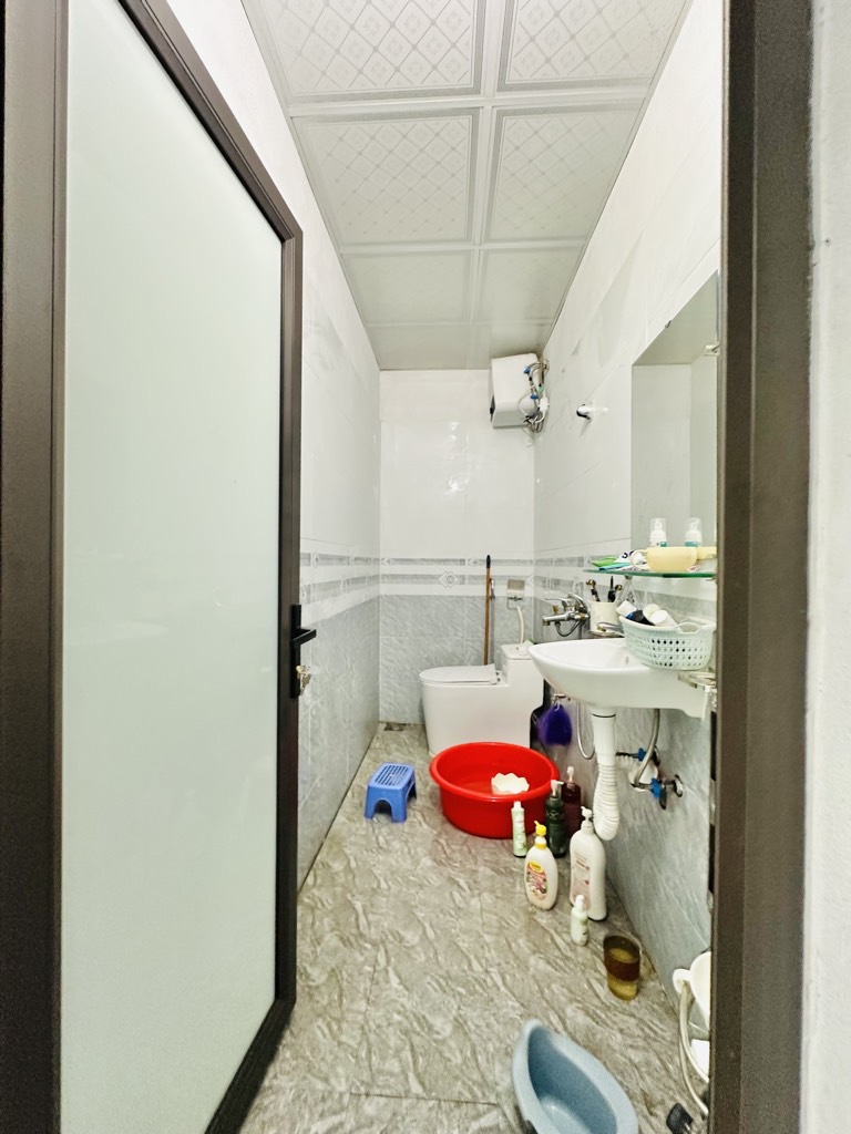 Bán nhà Định Công Hạ - diện tích 50m2 2 tầng - Ô tô đỗ cách nhà 30m - giá 2,6 tỷ