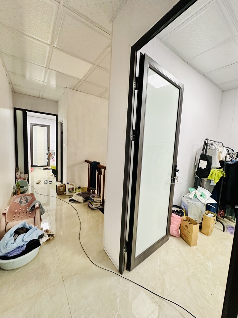 Bán nhà Định Công Hạ - diện tích 50m2 2 tầng - Ô tô đỗ cách nhà 30m - giá 2,6 tỷ