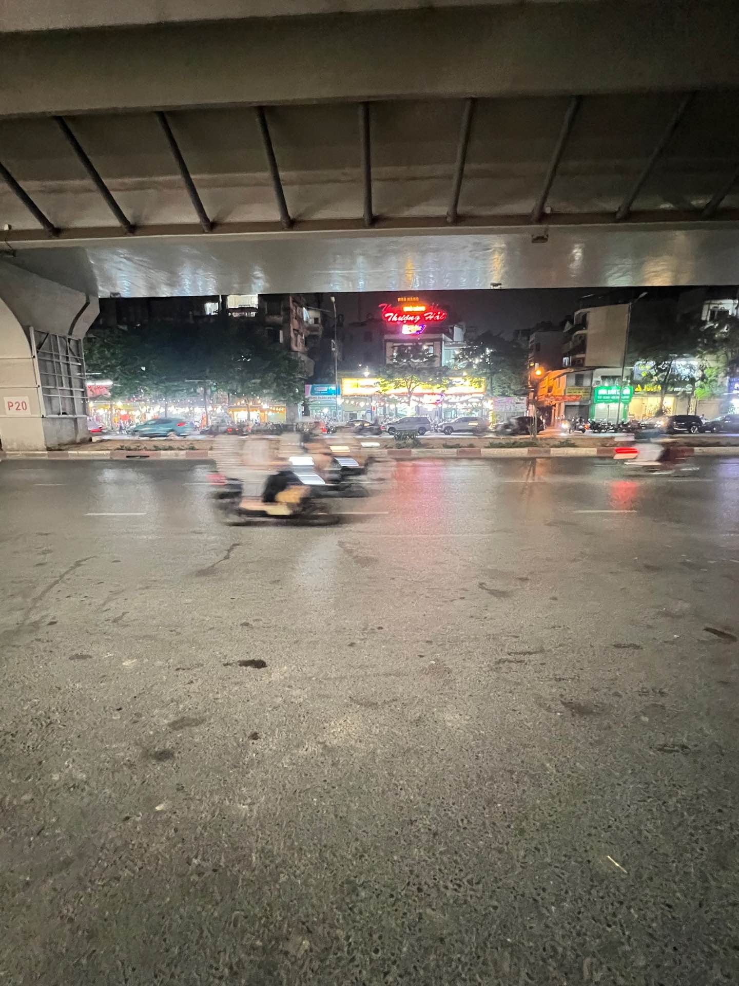 Bán nhà Minh Khai - diện tích 25m2 4 tầng - ô tô tránh - giá 5,5 tỷ