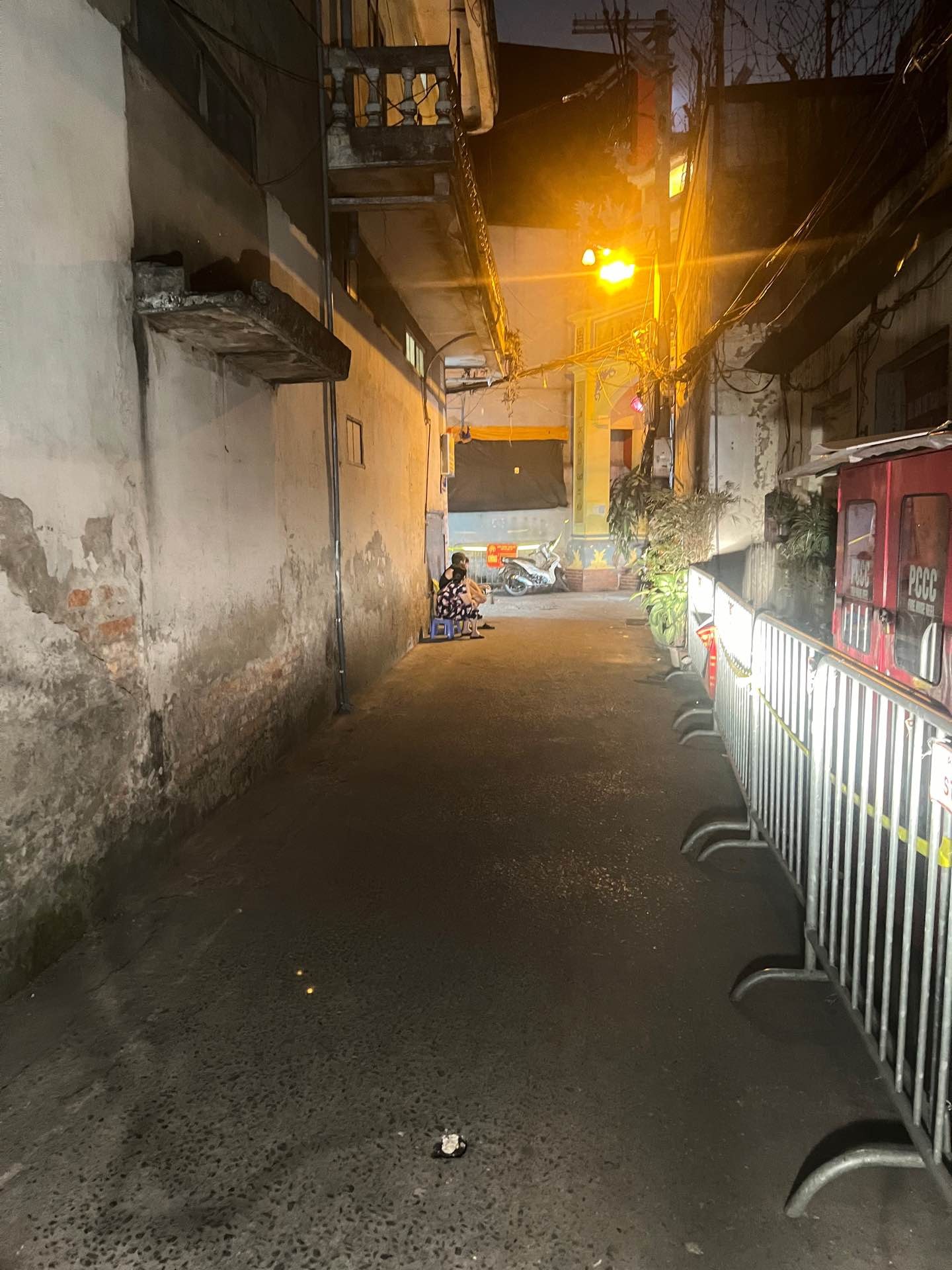 Bán nhà Minh Khai - diện tích 25m2 4 tầng - ô tô tránh - giá 5,5 tỷ
