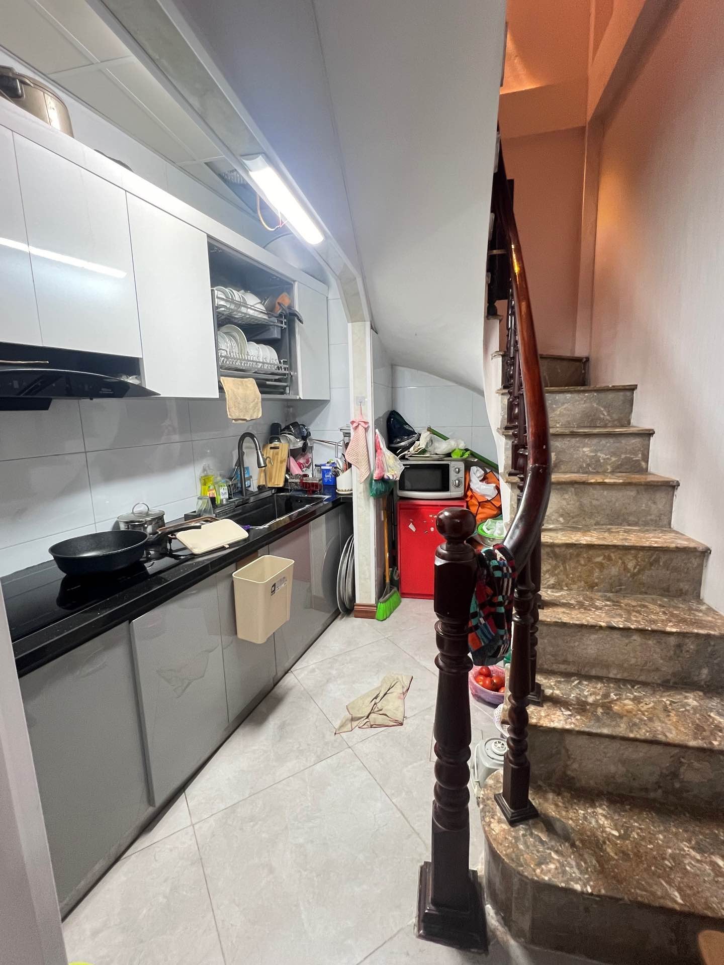 Bán nhà Minh Khai - diện tích 25m2 4 tầng - ô tô tránh - giá 5,5 tỷ