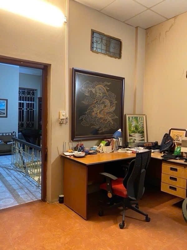 Bán nhà Kim Ngưu - diện tích 107,9m2 3 tầng - Lô góc 3 mặt thoáng - giá 26,8 tỷ