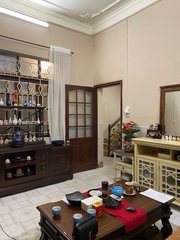 Bán nhà Kim Ngưu - diện tích 107,9m2 3 tầng - Lô góc 3 mặt thoáng - giá 26,8 tỷ