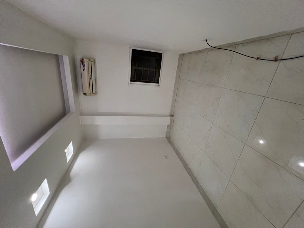 Bán nhà Vân Hồ - diện tích 74m2 6 tầng - Lô góc ô tô đỗ cổng - giá 2,99 tỷ