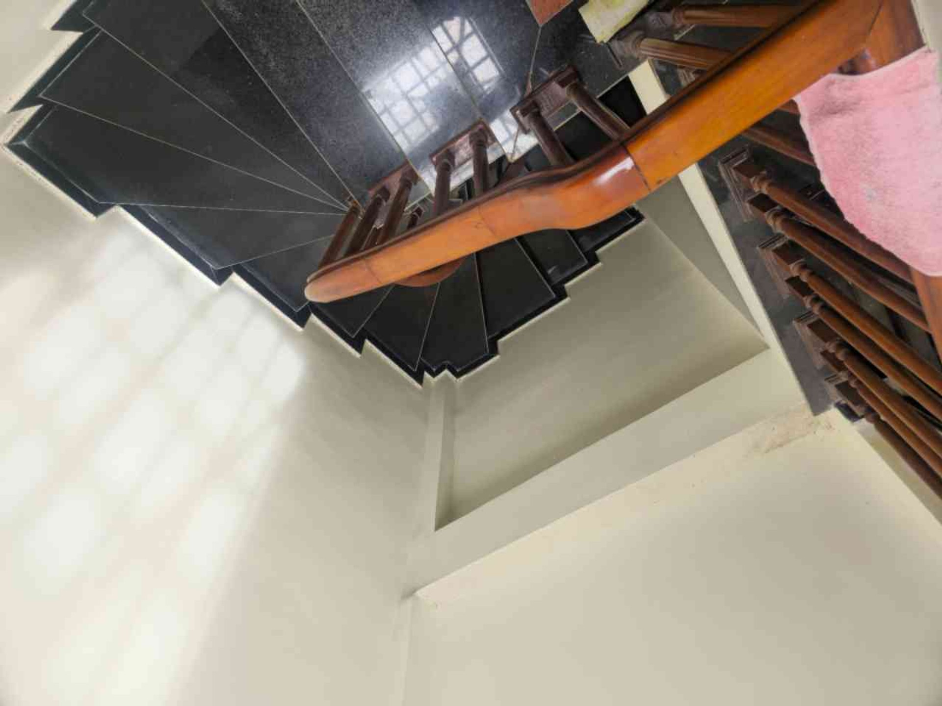 Bán nhà Minh Khai - diện tích 30m2 5 tầng - Nhà đẹp hiếm có - giá 7,5 tỷ