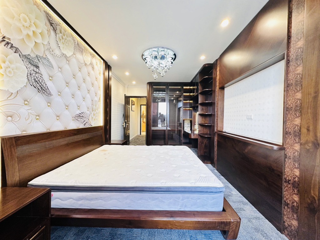 Bán nhà Mai Anh Tuấn - diện tích 50m2 6 tầng - Mặt phố ô tô tránh - giá 32 tỷ