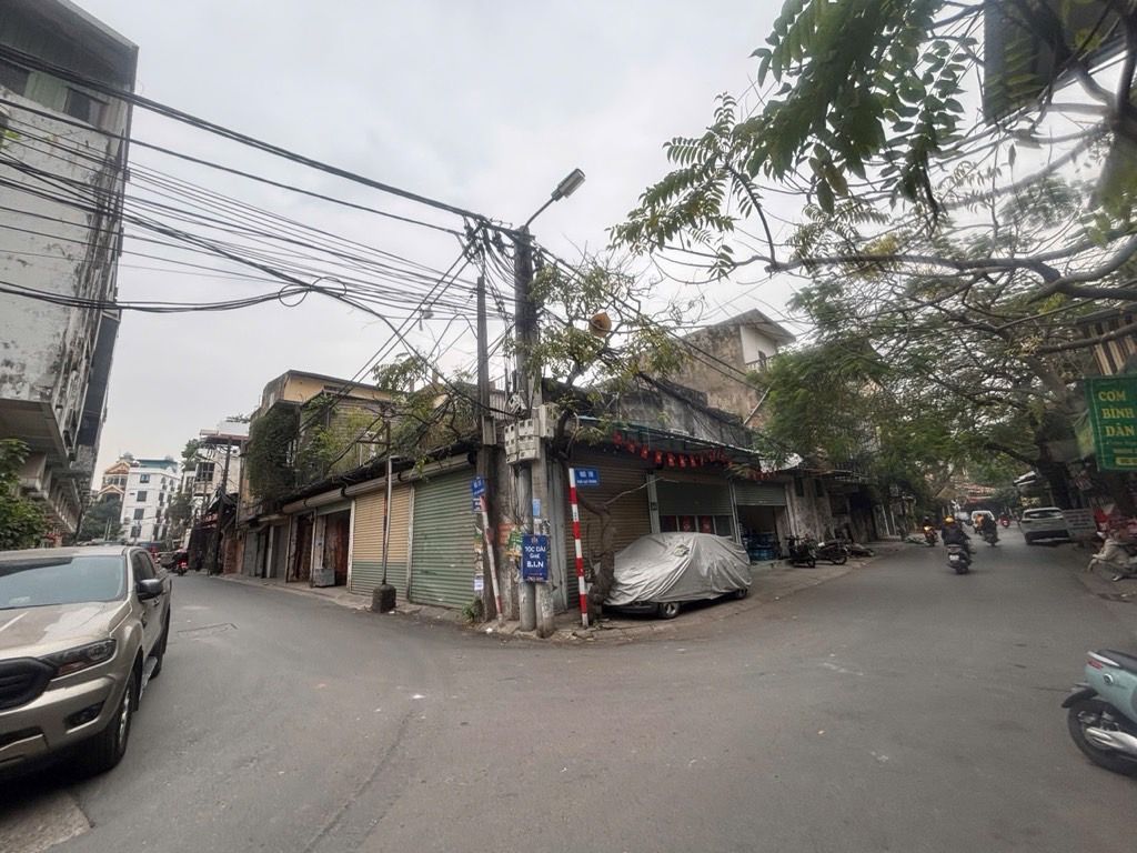 Bán nhà Hai Bà Trưng - diện tích 68m2 1 tầng - Lô góc, 3 mặt thoáng - giá 4,75 tỷ