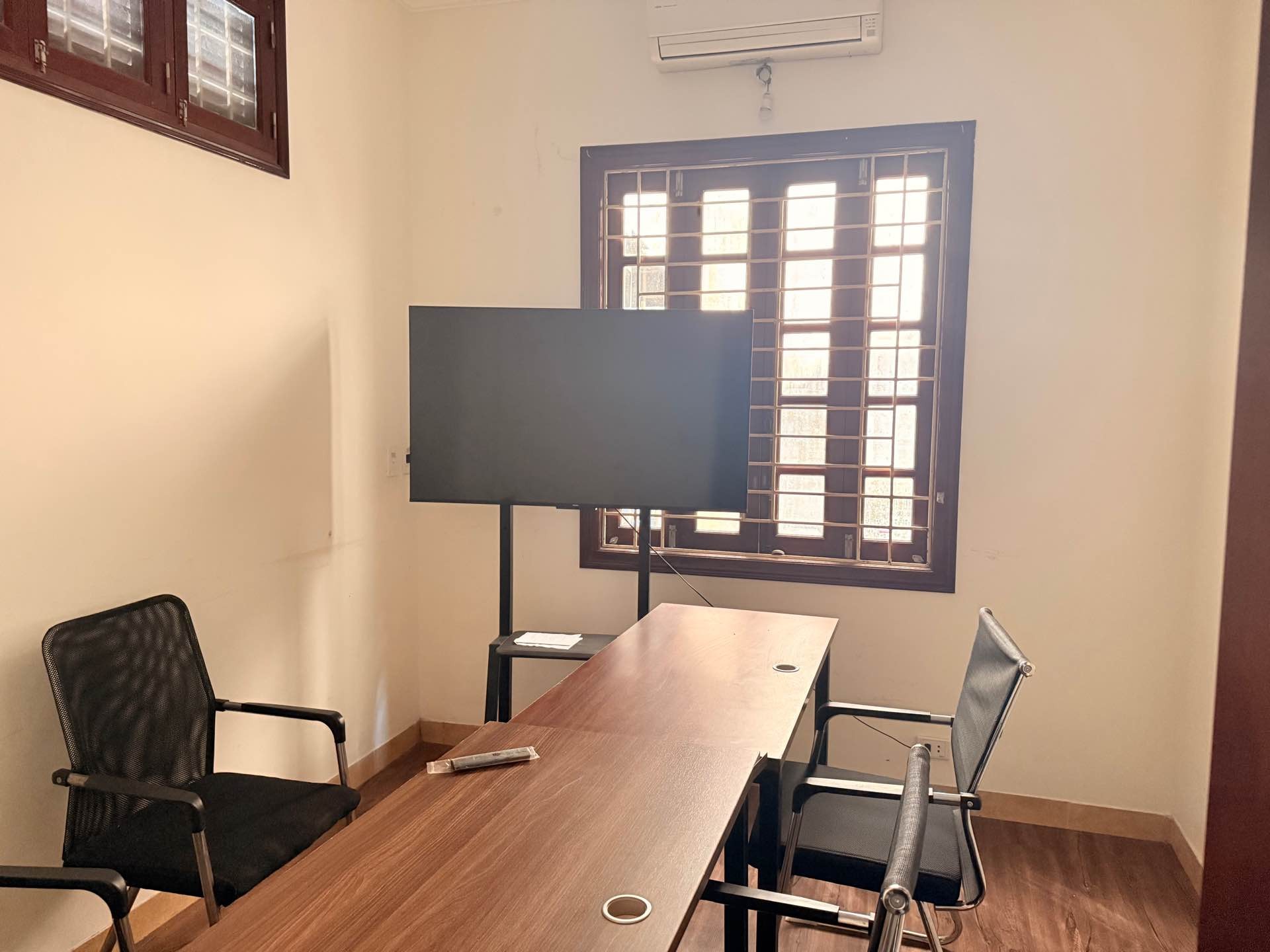 Bán nhà Quan Nhân - diện tích 165m2 3 tầng - Lô góc, rẻ nhất Thanh Xuân - giá 28,5 tỷ
