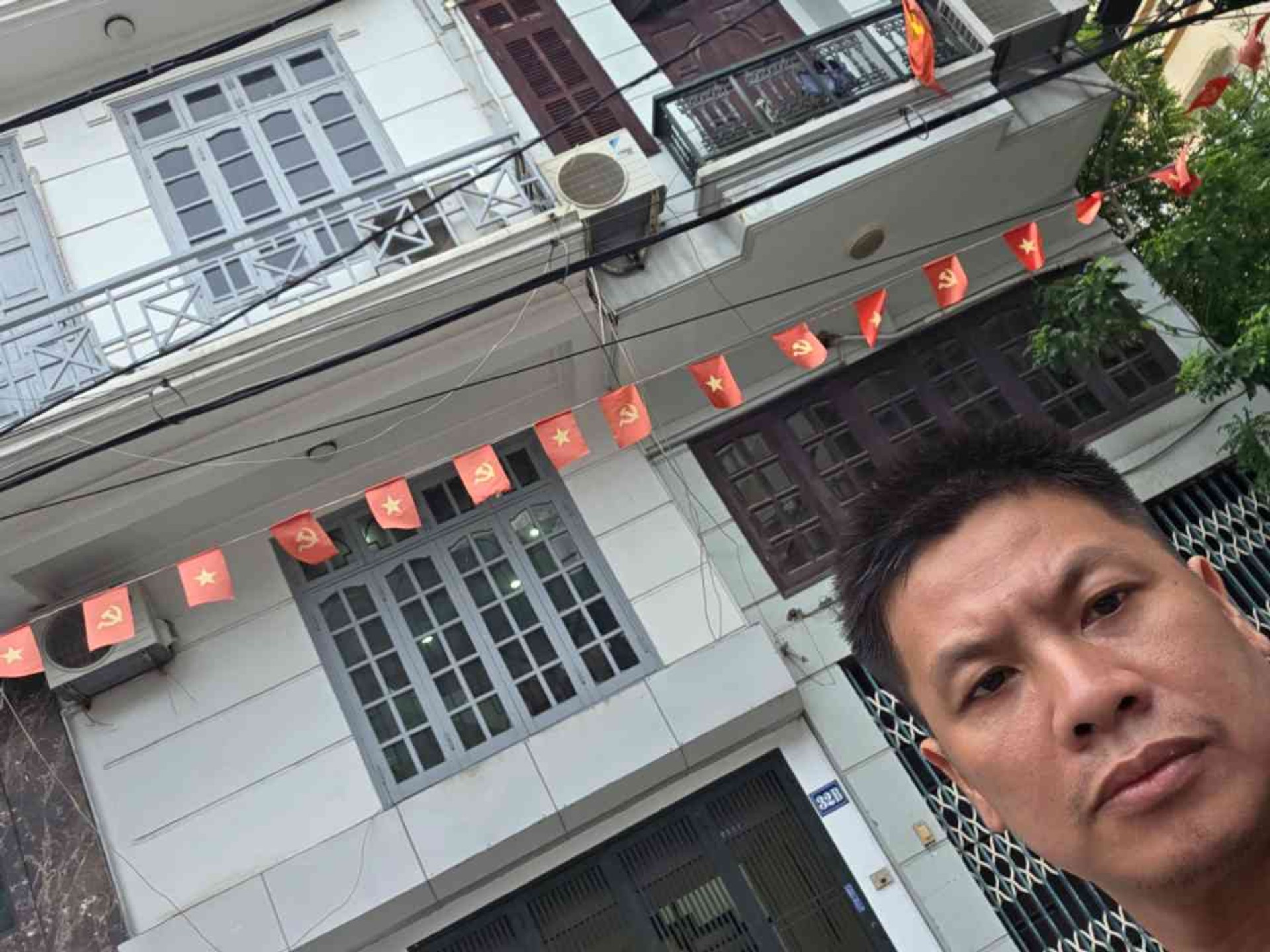 Bán nhà Trương Định - diện tích 32m2 5 tầng - Ô TÔ NGỦ TRONG NHÀ - giá 13 tỷ