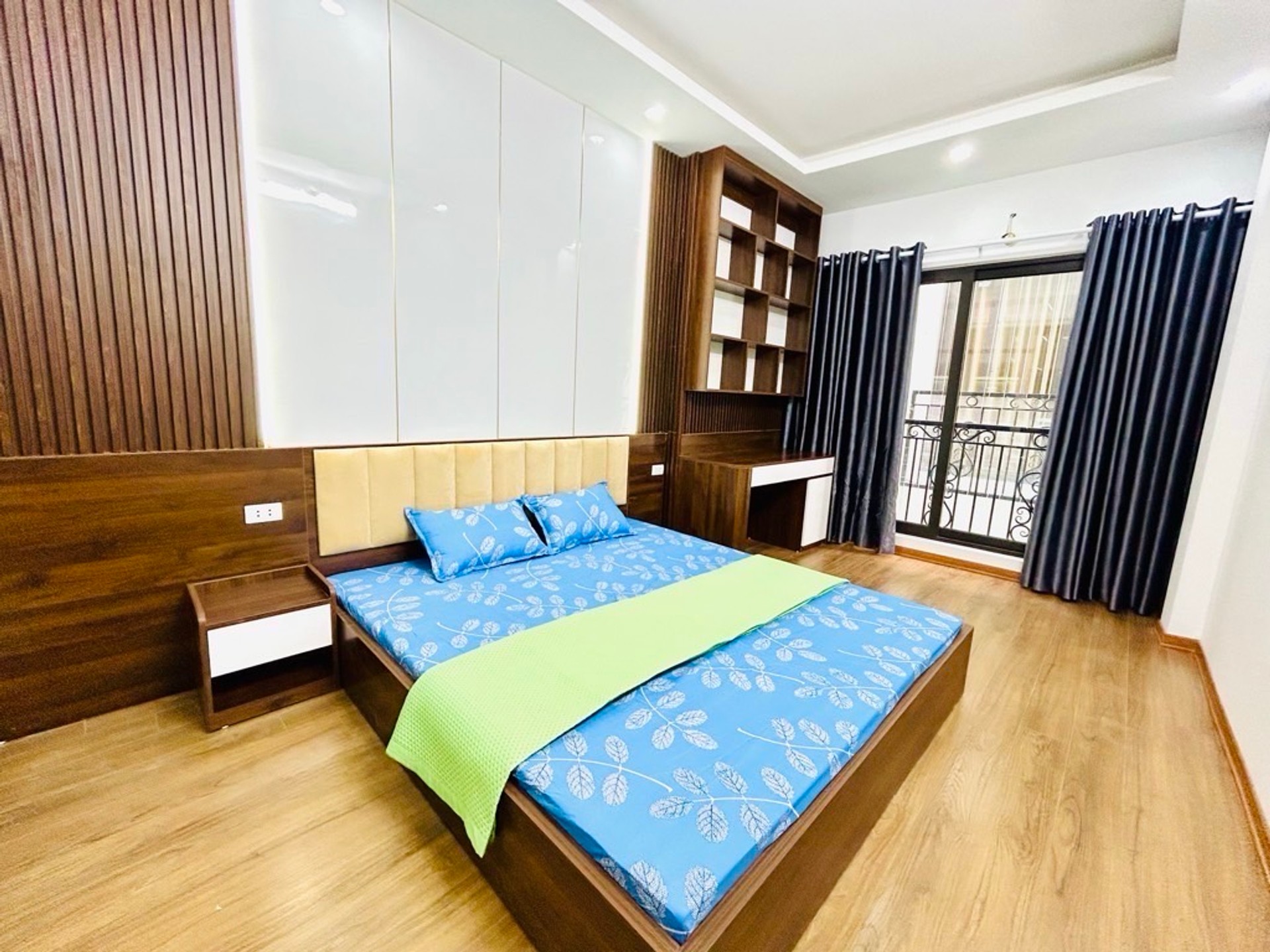 Bán nhà Nam Dư - diện tích 30m2 5 tầng - Ô tô đỗ cửa - giá 8,4 tỷ