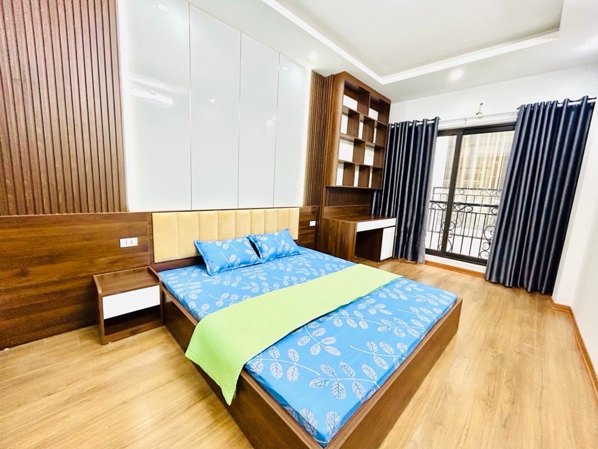 Bán nhà Nam Dư - diện tích 30m2 5 tầng - Ô tô đỗ cửa - giá 8,4 tỷ