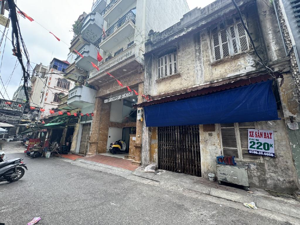 Bán nhà Đông Mác - diện tích 77.4m2 2 tầng - Phân lô ô tô tránh - giá 41 tỷ