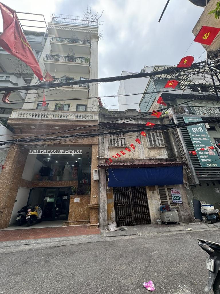 Bán nhà Đông Mác - diện tích 77.4m2 2 tầng - Phân lô ô tô tránh - giá 41 tỷ