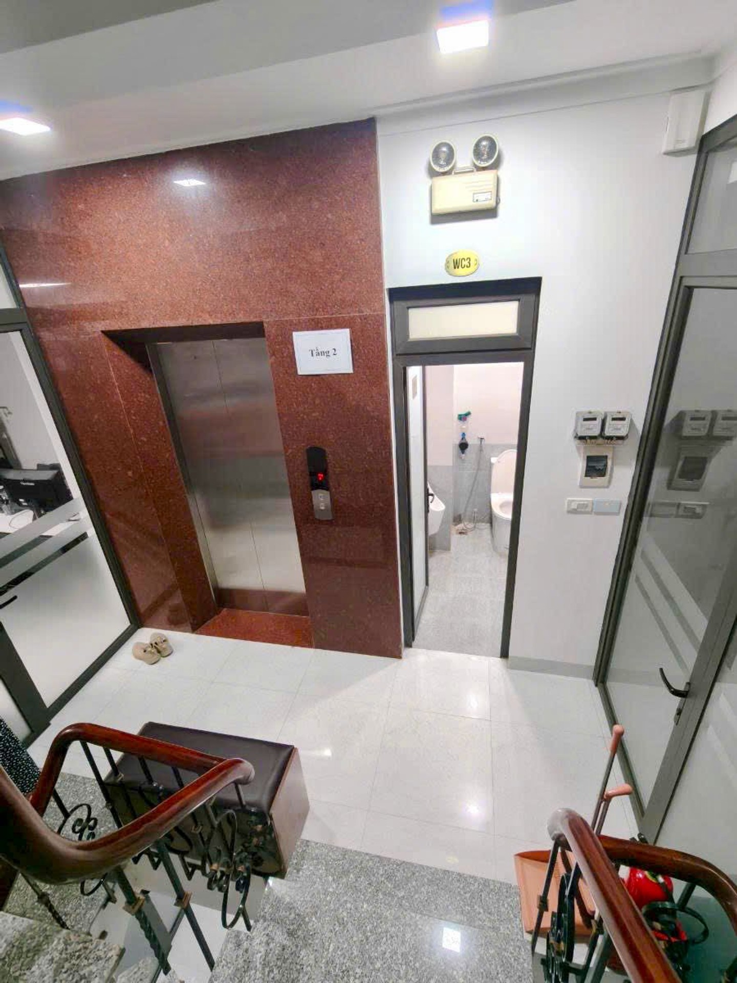 Bán nhà Yên Lạc - diện tích 80m2 8 tầng - Thang máy, ô tô vào nhà - giá 36,2 tỷ