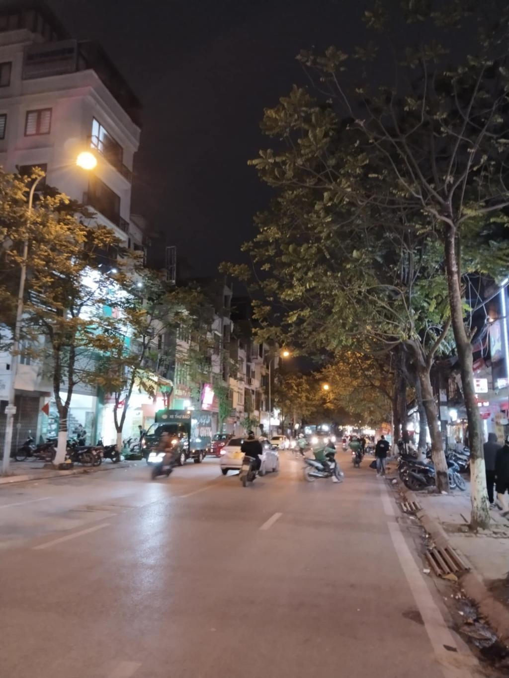 Bán nhà Dương Văn Bé - diện tích 112m2 1 tầng - Mặt tiền khủng, mảnh đất hiếm - giá 50 tỷ