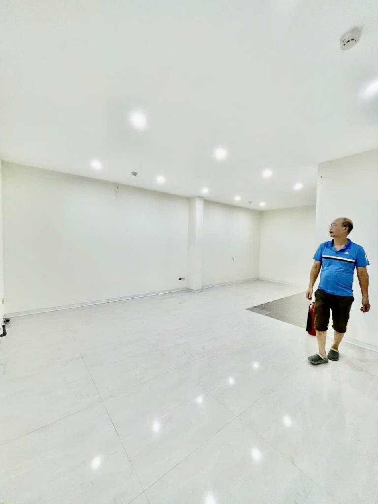 Bán nhà Lê Trọng Tấn - diện tích 182m2 8 tầng - Mặt phố VIP, siêu hiếm - giá 110 tỷ