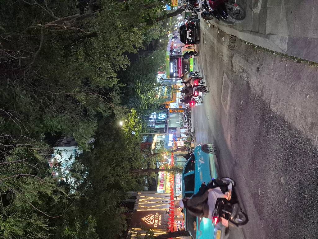 Bán nhà Thái Hà - diện tích 44m2 5 tầng - 2 mặt thoáng - giá 39,5 tỷ