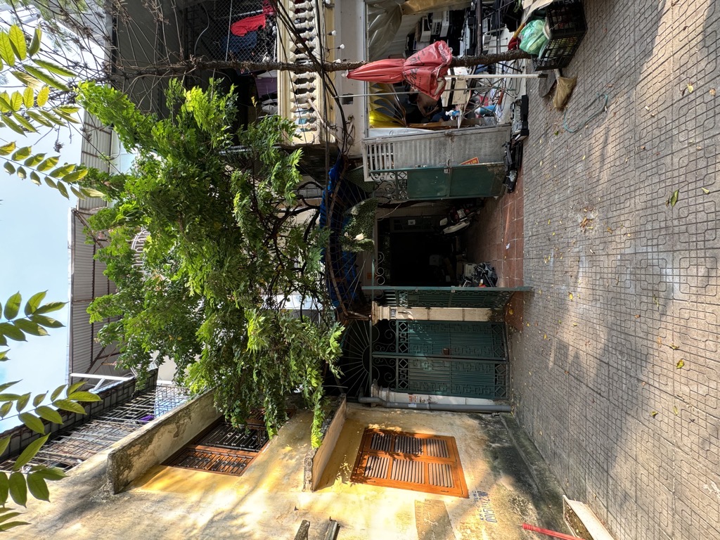 Bán nhà Tạ Quang Bửu - diện tích 130m2 4 tầng - ô tô tránh - giá 31,5 tỷ