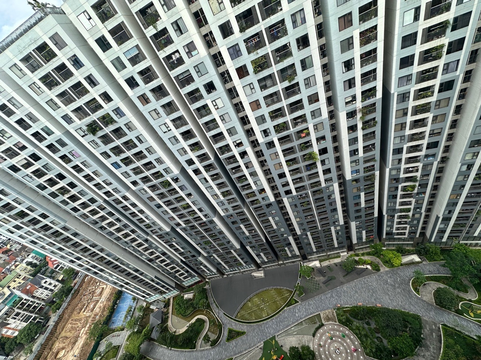Bán nhà Minh Khai - diện tích 76m2 24 tầng - Căn hộ "Hoa Hậu" - giá 7,4 tỷ