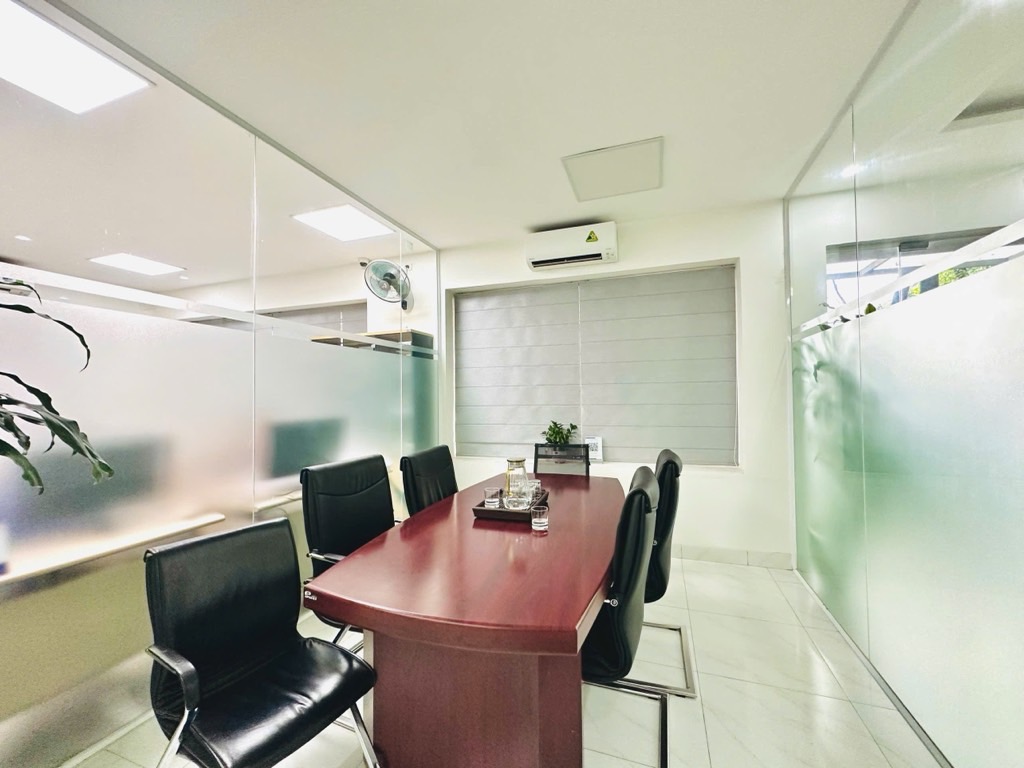 Bán nhà Bắc Linh Đàm - diện tích 215.8m2 4 tầng - ô tô tránh - giá 59,6 tỷ