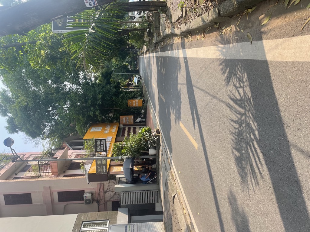 Bán nhà Bắc Linh Đàm - diện tích 215.8m2 4 tầng - ô tô tránh - giá 59,6 tỷ