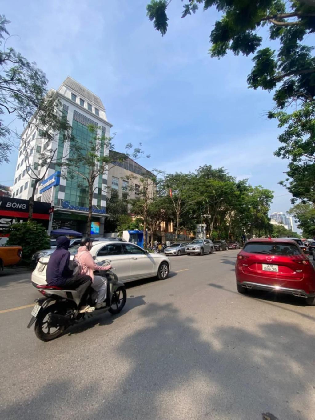 Bán nhà Lý Thường Kiệt - diện tích 486m2 1 tầng - Lô đất kim cương - giá 750 tỷ