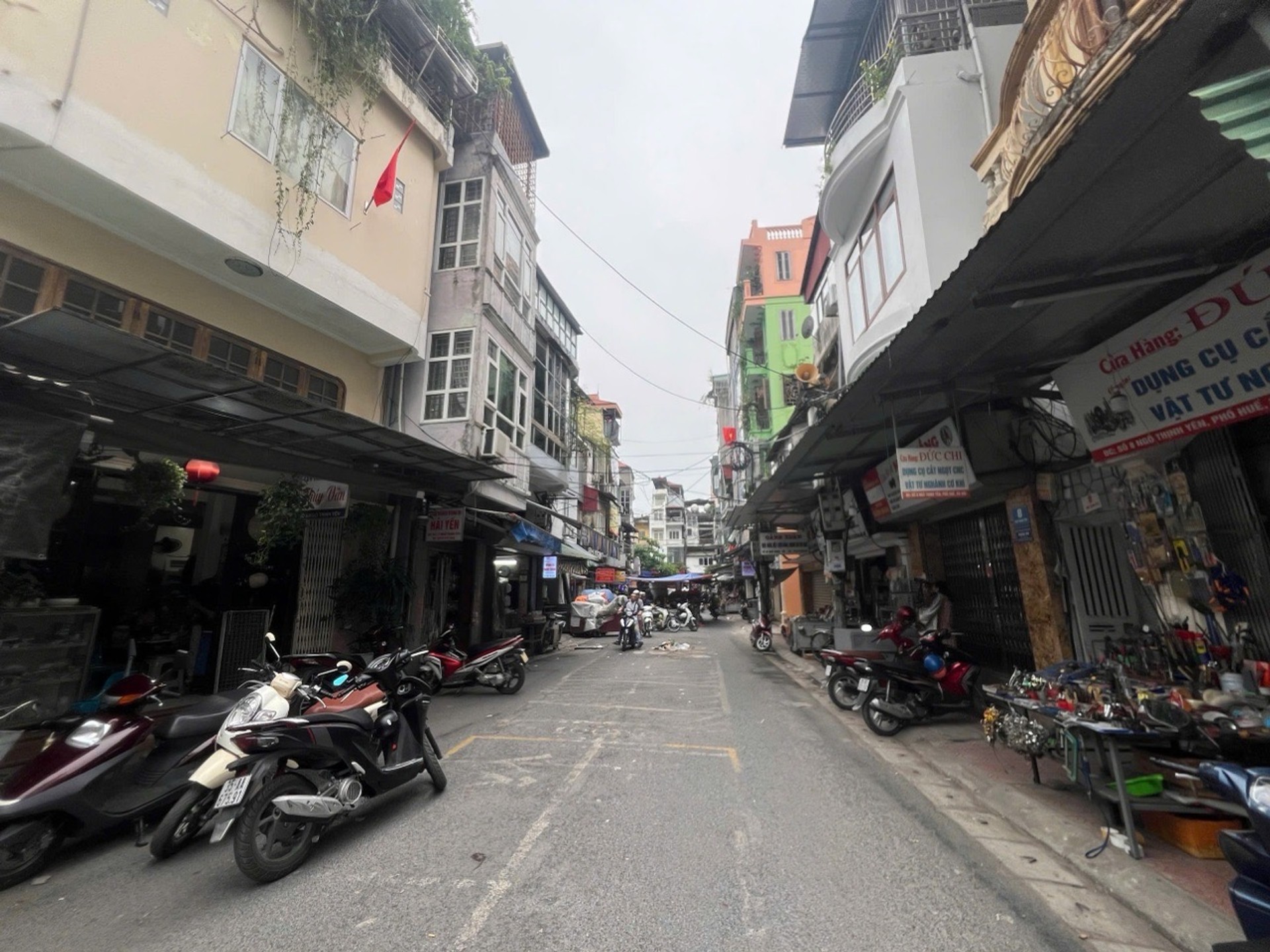 Bán nhà Thịnh Yên - diện tích 12m2 4 tầng - Kinh doanh có tiếng Hà Nội - giá 2,8 tỷ