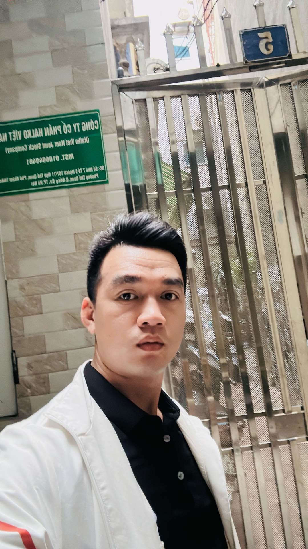 Bán nhà Thổ Quan - diện tích 95m2 3 tầng - Chỉ có 1 mặt tiền - giá 25 tỷ