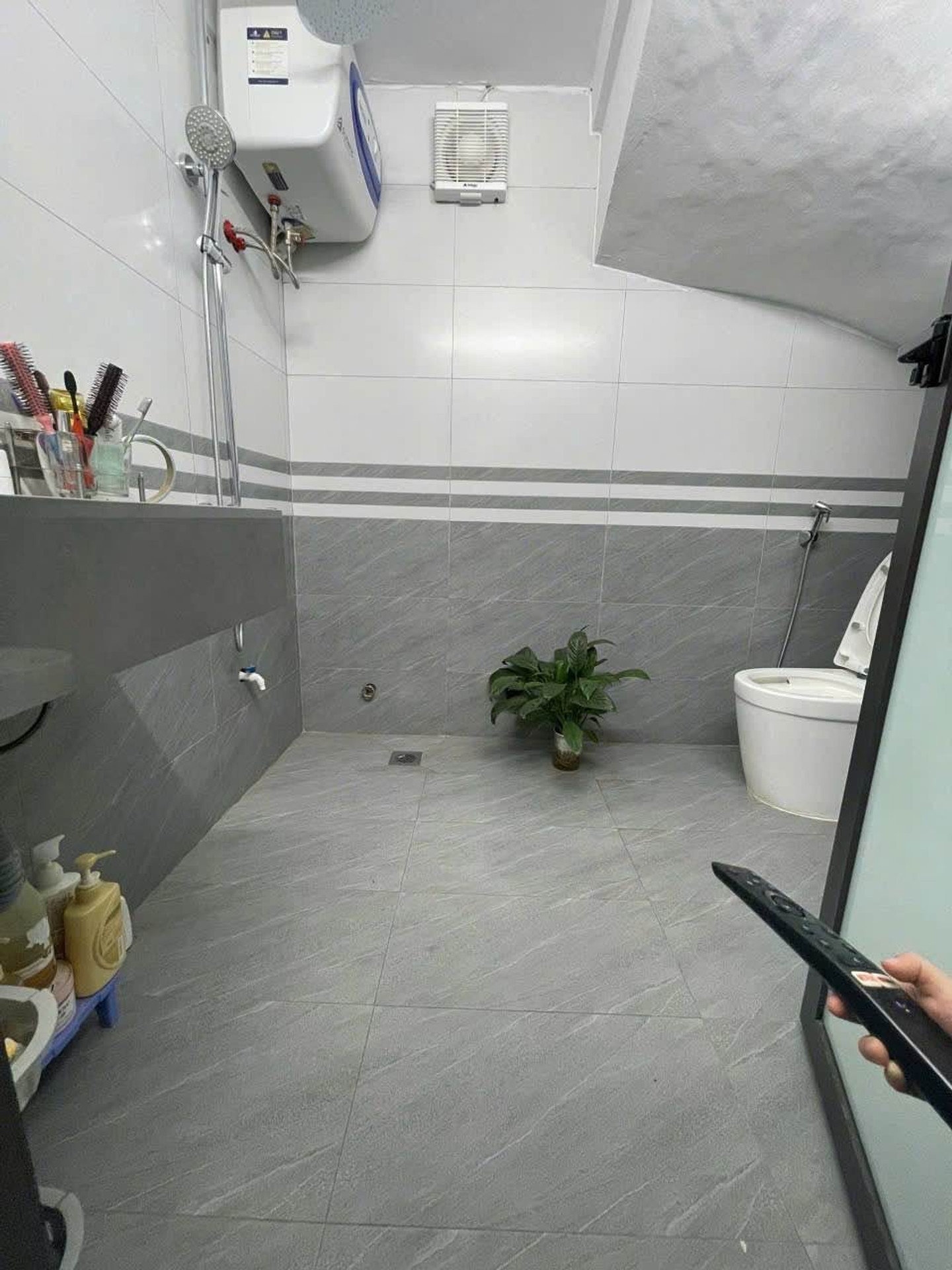 Bán nhà Thổ Quan - diện tích 95m2 3 tầng - Chỉ có 1 mặt tiền - giá 25 tỷ