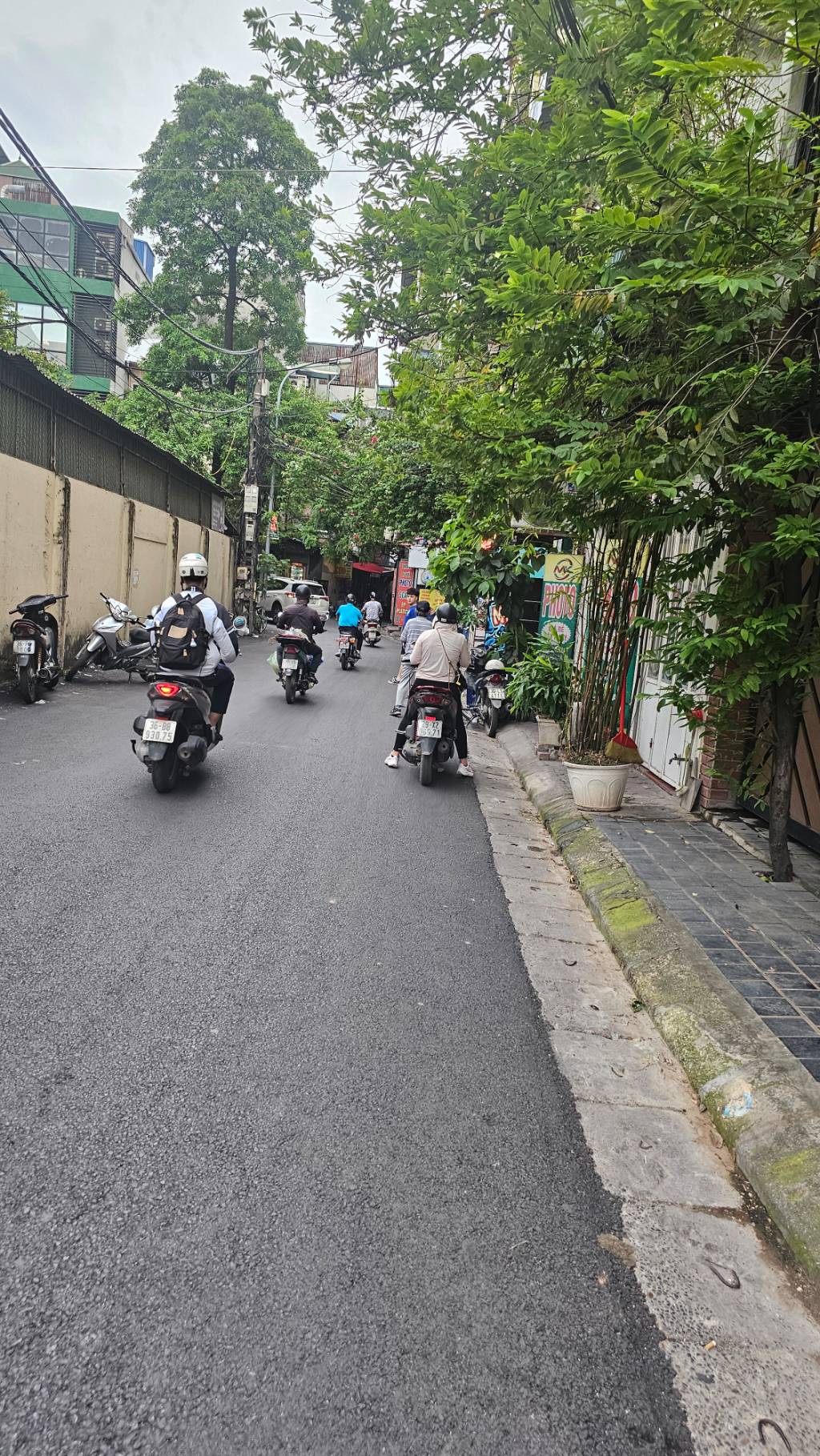 Bán nhà Tạ Quang Bửu - diện tích 60m2 3 tầng - Cách ô tô 20m - giá 12,5 tỷ