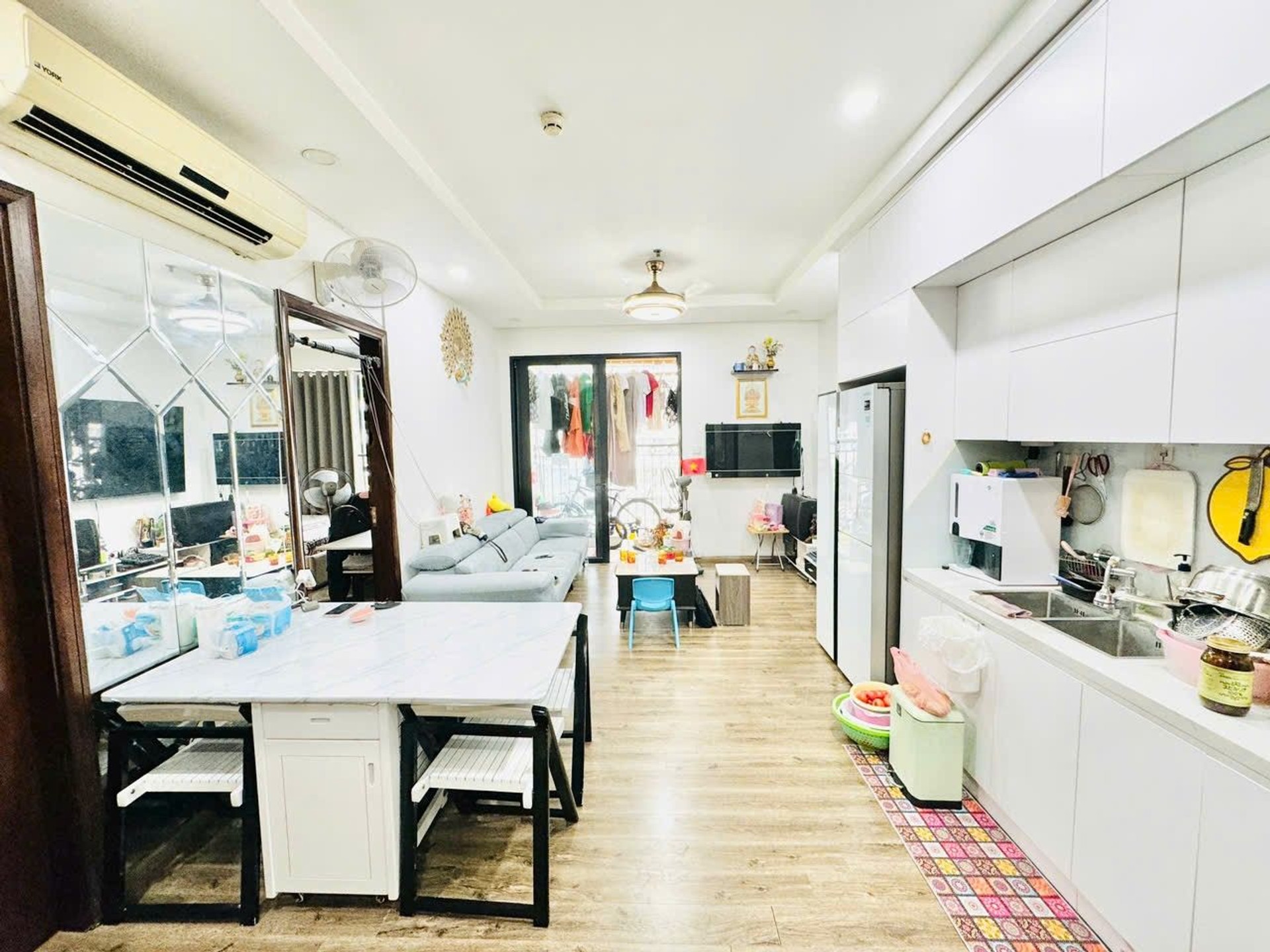 Bán nhà Minh Khai - diện tích 83m2 1 tầng - Căn hộ chung cư T18 Times City - giá 10 tỷ