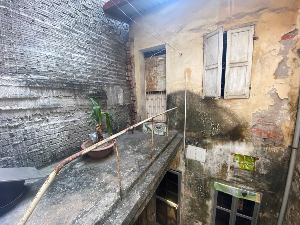 Bán nhà Giảng Võ - diện tích 120m2 2 tầng - Mặt phố kinh doanh đỉnh - giá 37 tỷ