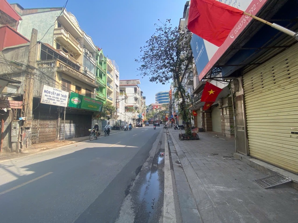 Bán nhà Giảng Võ - diện tích 120m2 2 tầng - Mặt phố kinh doanh đỉnh - giá 37 tỷ