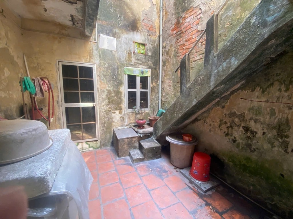 Bán nhà Giảng Võ - diện tích 120m2 2 tầng - Mặt phố kinh doanh đỉnh - giá 37 tỷ