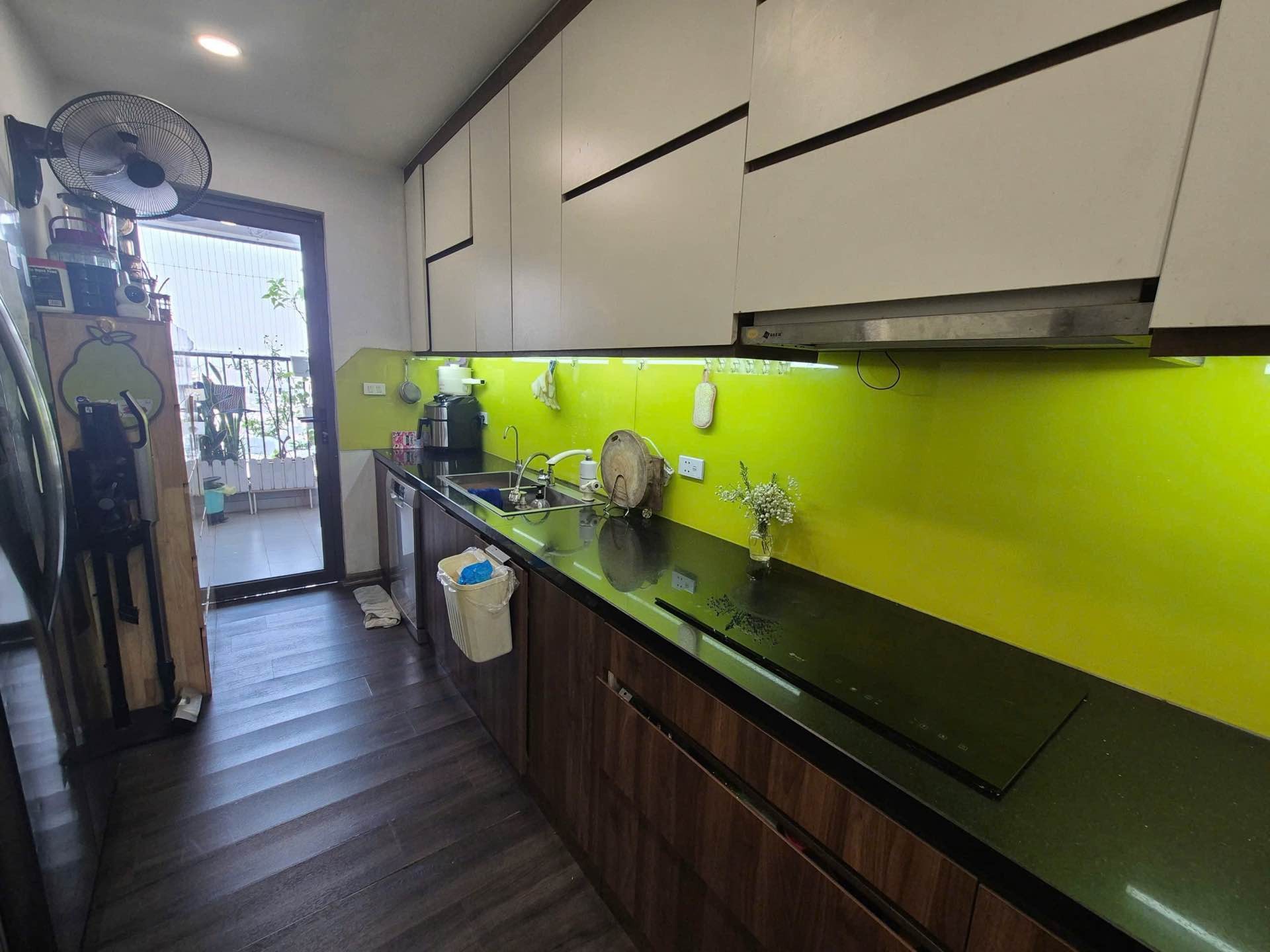 Bán nhà Nguyễn Cảnh Dị - diện tích 92m2 31 tầng - Căn góc - giá 8,7 tỷ