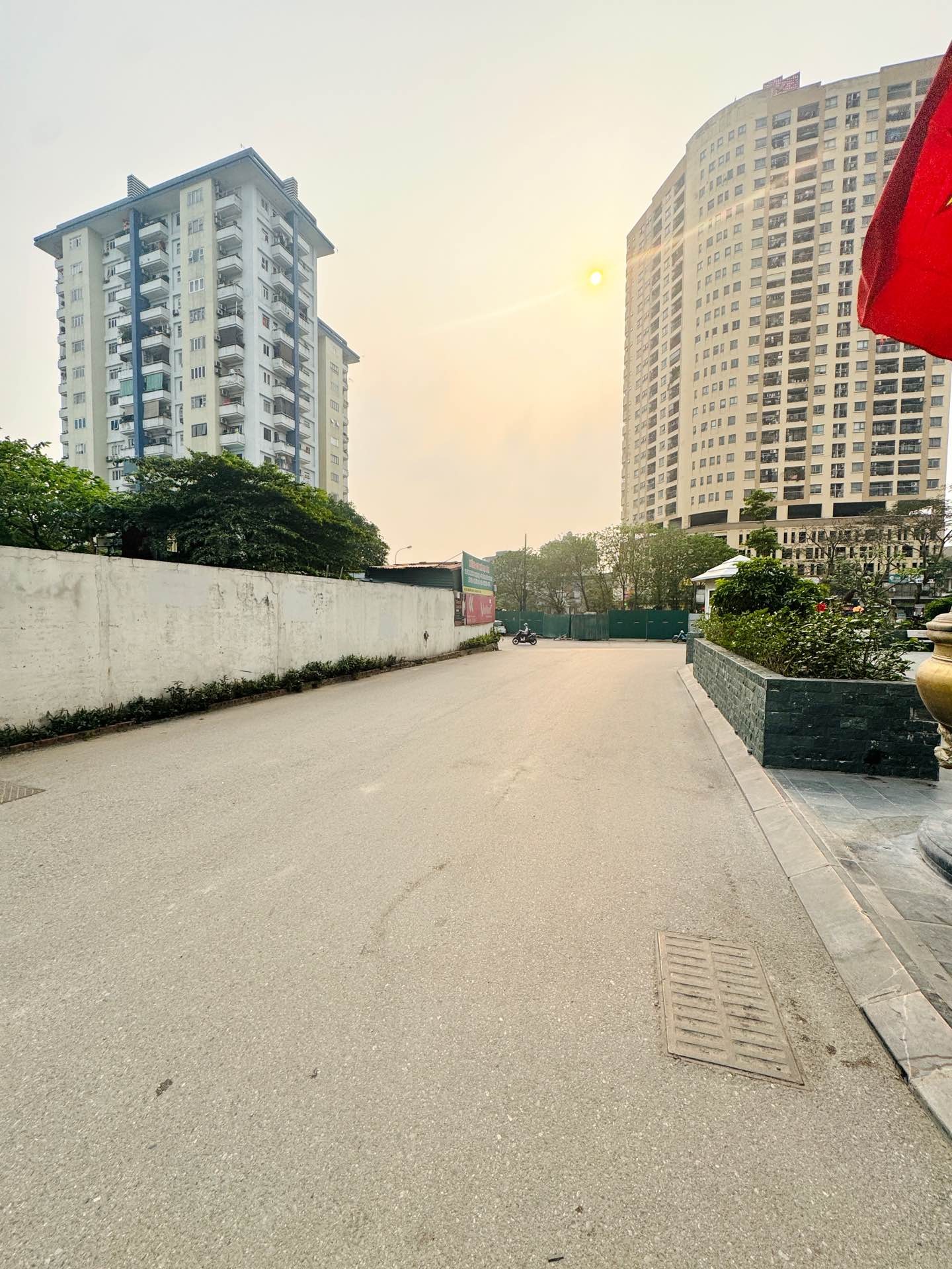 Bán nhà Nguyễn Cảnh Dị - diện tích 92m2 31 tầng - Căn góc - giá 8,7 tỷ