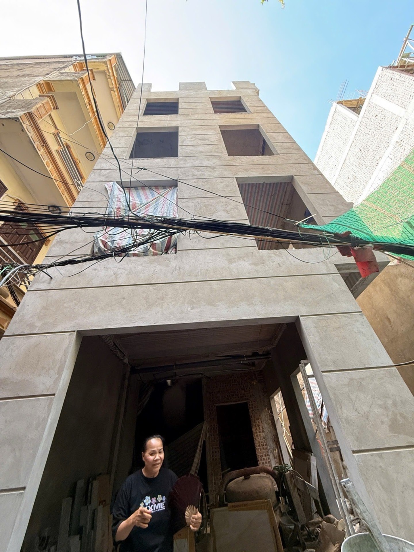 Bán nhà Quỳnh Lôi - diện tích 37m2 5 tầng - Thang máy xịn xò - giá 11 tỷ