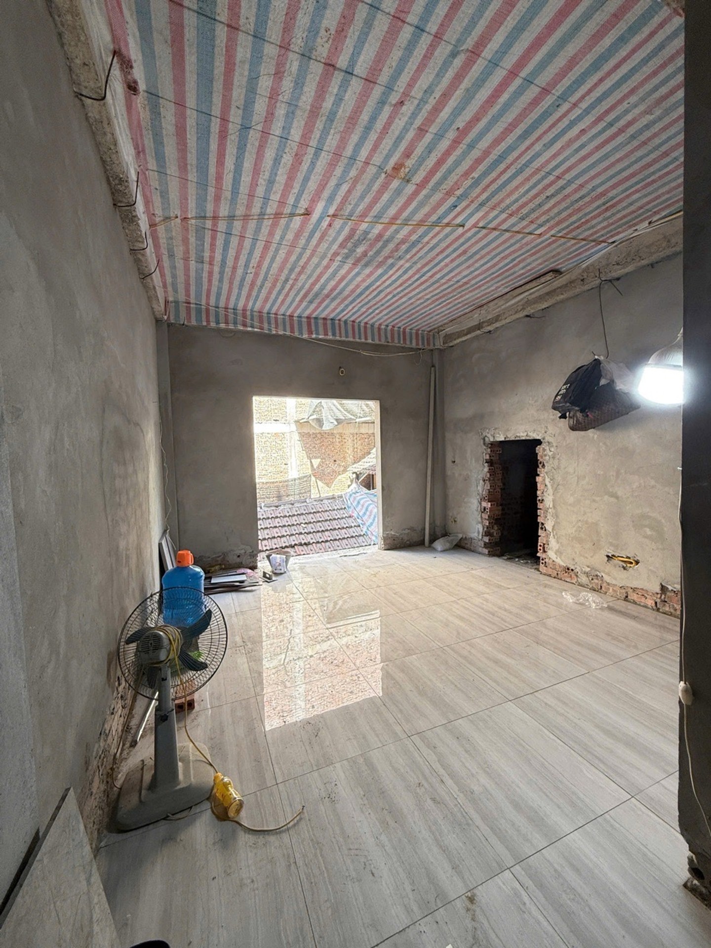 Bán nhà Quỳnh Lôi - diện tích 37m2 5 tầng - Thang máy xịn xò - giá 11 tỷ