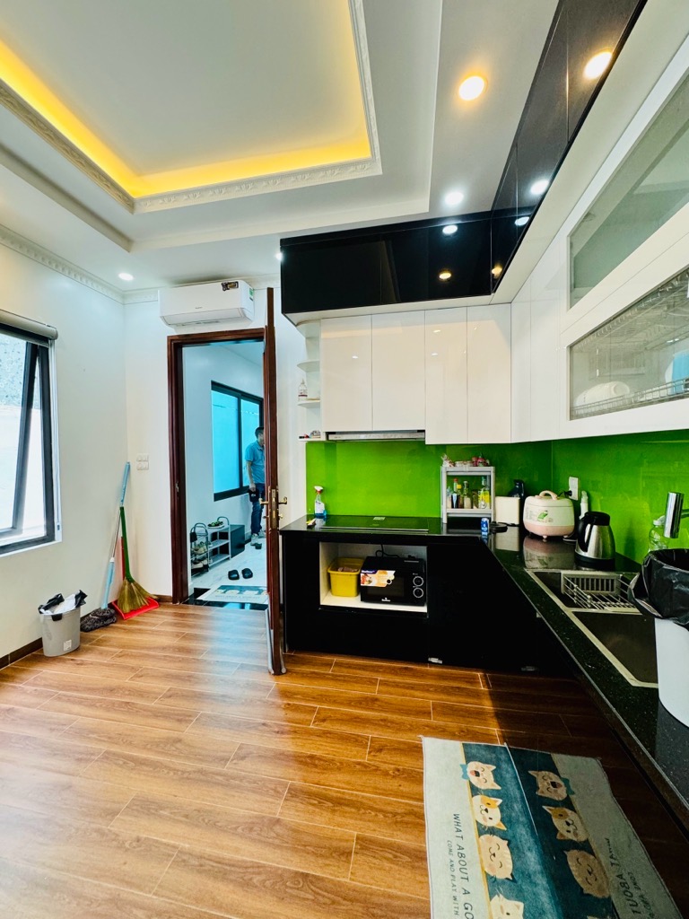 Bán nhà Nguyễn Chính - diện tích 47m2 6 tầng - Ô tô tránh - giá 17,99 tỷ