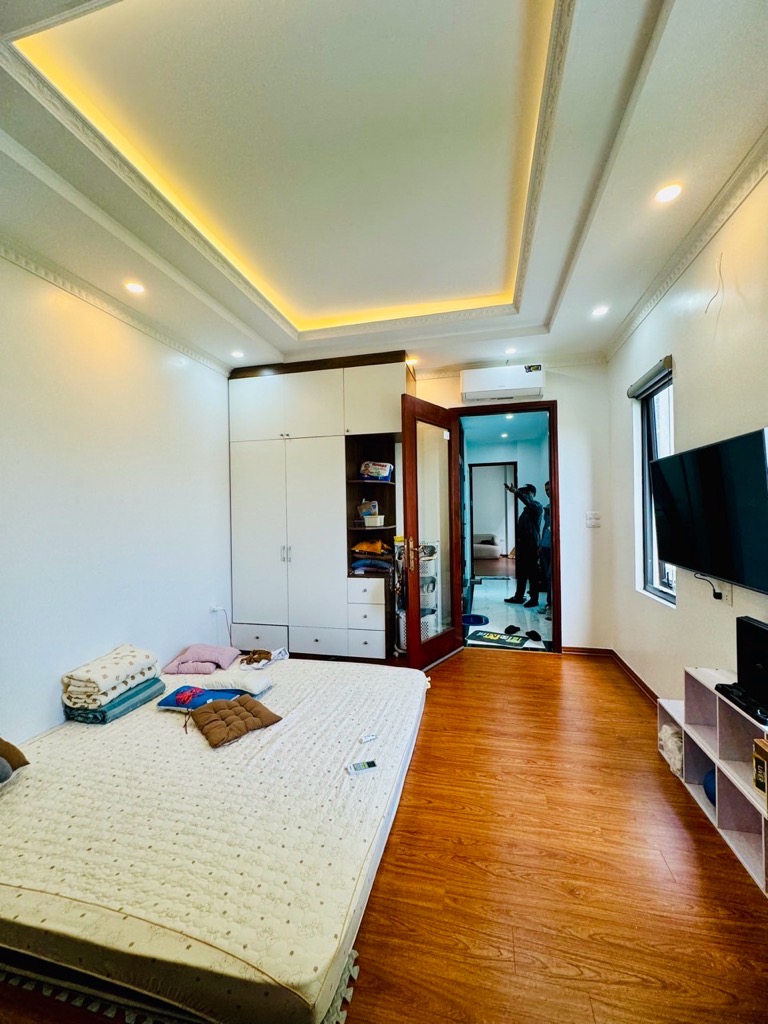 Bán nhà Nguyễn Chính - diện tích 47m2 6 tầng - Ô tô tránh - giá 17,99 tỷ