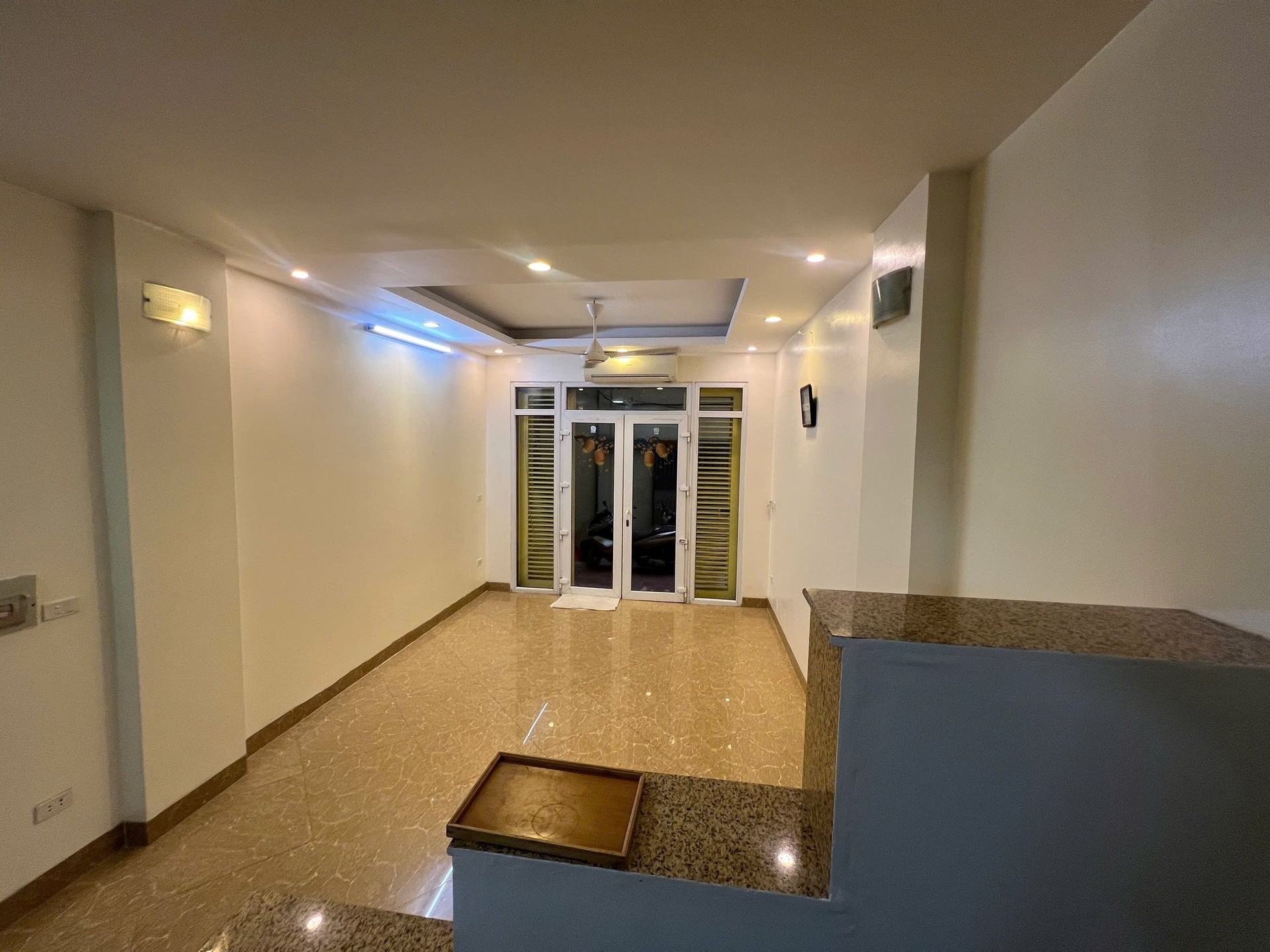 Bán nhà Lạc Trung - diện tích 59m2 4 tầng - Sát ô tô tránh đỗ ngày đêm - giá 13,5 tỷ