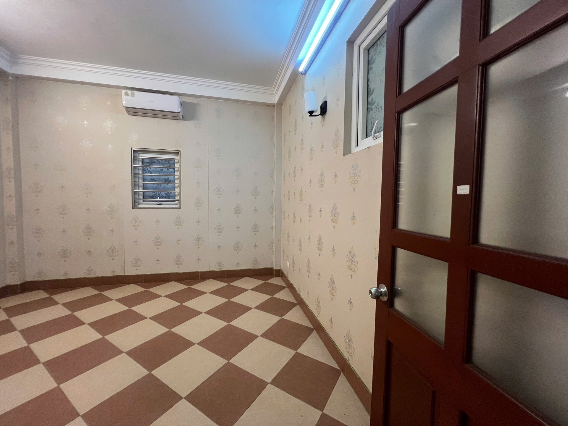 Bán nhà Lạc Trung - diện tích 59m2 4 tầng - Sát ô tô tránh đỗ ngày đêm - giá 13,5 tỷ
