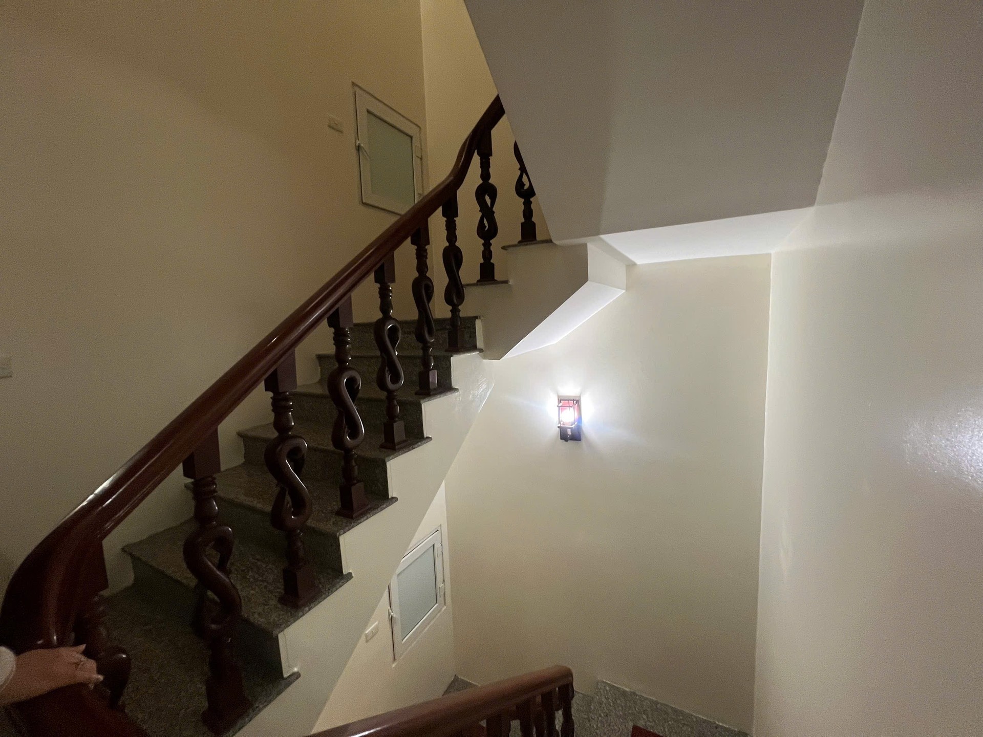 Bán nhà Lạc Trung - diện tích 59m2 4 tầng - Sát ô tô tránh đỗ ngày đêm - giá 13,5 tỷ