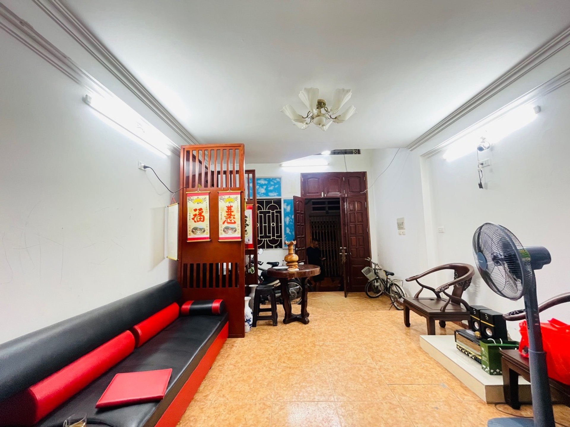 Bán nhà Thanh Nhàn - diện tích 32m2 5 tầng - nhà khung cột - giá 16 tỷ