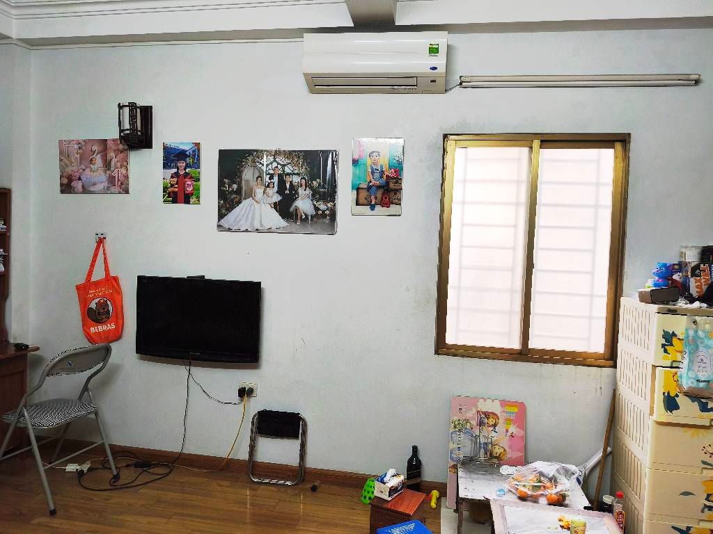 Bán nhà La Thành - diện tích 75.8m2 3 tầng - Ô tô tránh - giá 45 tỷ